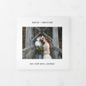 Minimal-Schreibmaschine | Leichtes und Verheiratet Dreifach Gefaltete Urlaubskarte (Cover)