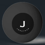 Minimal Schwarz Classic Monogramm Tischtennisball<br><div class="desc">Das minimale mit Monogramm Design zeichnet sich durch einen schwarzen Hintergrund mit Ihren Initialen und Namen in weißer Typografie aus.</div>
