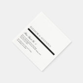 Minimal Schwarz und Weiß Moderne Fun Fakten Hochze Serviette (Ecke)