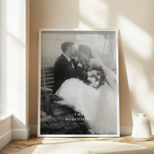 Minimal Schwarz/Weiß Hochzeit Foto und Familiennam Poster