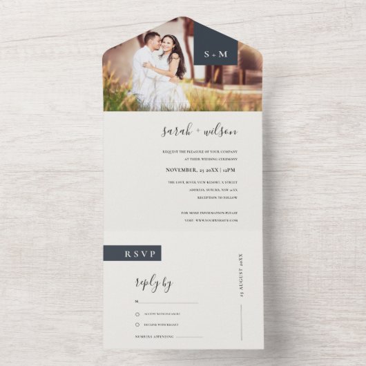 MINIMAL SCHWARZ-WEISSES MONOGRAMM-FOTO ALL IN ONE EINLADUNG (Innen Boden)