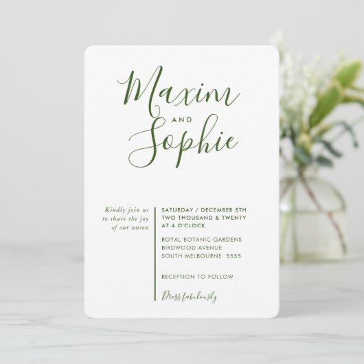 MINIMAL SCRIPT einfache moderne Hochzeitswald grün Einladung (Stehend Vorderseite)