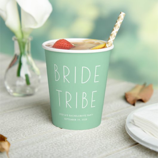 Minimal Simple Mint Green Bride Stamm Bachelorette Pappbecher (In Situ)