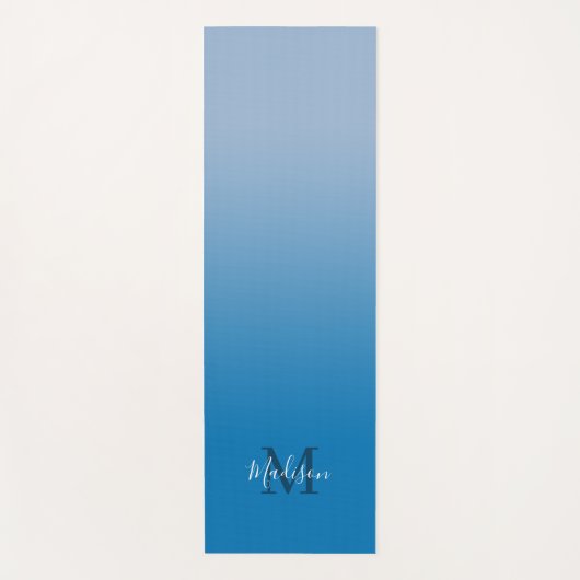 Minimal Sky Blue Gradient Monogram Script Name Yogamatte (Vorderseite)