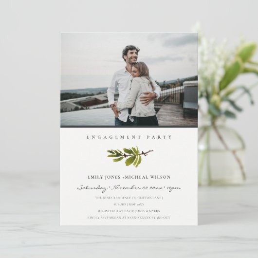 Minimal Soft Pine Branch Foto Verlobung einladen Dankeskarte (Stehend Vorderseite)