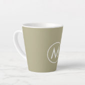 Minimal Stylish Sage Green Monogram Milchtasse (Linke Ecke)