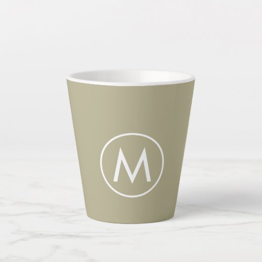 Minimal Stylish Sage Green Monogram Milchtasse (Vorderseite)