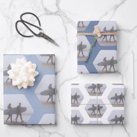 Minimal Surfer Couple Dusty Blue Geschenkpapier Set (Vorderseite)