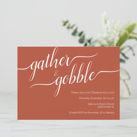 Minimal Terra Cotta Gather & Gobble Erntedank Einladung (Stehend Vorderseite)