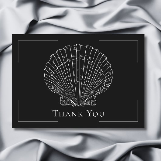 Minimal Typography Black & White Seashell Wedding Dankeskarte