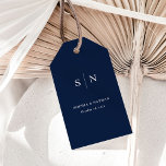 Minimal und Chic | Blue Wedding Geschenkanhänger<br><div class="desc">Diese eleganten,  modernen,  dunkelmarineblauen Gastgeschenk Hochzeit-Geschenktafeln zeichnen sich durch ein schlichtes,  weißes Textdesign aus,  das minimalistisch wirkt. Fügen Sie Ihre Initialen oder Monogramme hinzu,  um sie komplett zu Ihrem eigenen zu machen.</div>