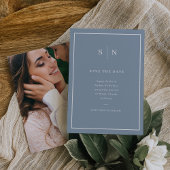 Minimal und Chic | Dusty Blau und Weiß mit Foto Save The Date