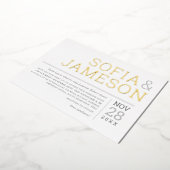 MINIMAL WEDDING einfach, modern, weich blassgrau Folieneinladung (Gedreht)