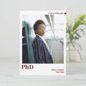 Minimal White Burgundy Foto PhD Abschluss Ankündigung (Stehend Vorderseite)