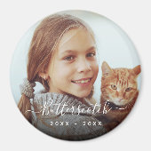 Minimal White Script Pet Name Overlay Memorial Magnet (Vorne)