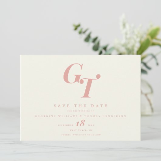 Minimale Anfangswerte | Moderne Pfirsichkorallenho Save The Date (Stehend Vorderseite)