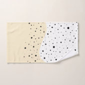 Minimale Bauweise mit dottem Badehandtuch Set (Handtuch)
