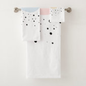 Minimale Bauweise mit Punkten Badhandtuch Set (Insitu)
