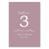 Minimale Blatt-Monogramm-Hochzeitstisch-Nummernkar Tischnummer (Vorderseite)