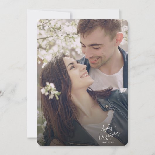 Minimale Blumenzwiebelblauer Foto Hochzeit Einladung (Rückseite)