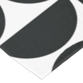 Minimale Bowls des Mitteljahrhunderts Schwarz-weiß Tischdecke (Schrägansicht)