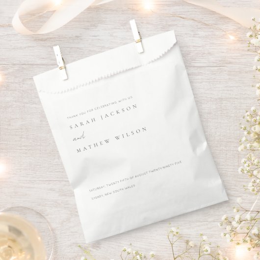 Minimale einfache Schwarz-Weiß-Typografie-Hochzeit Geschenktütchen (Ausgeschnitten)