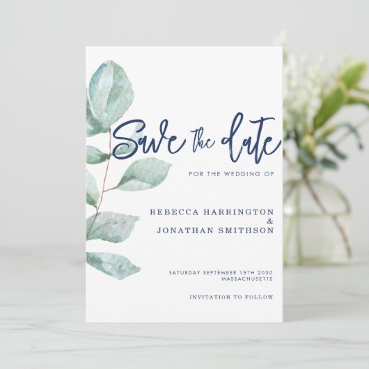 Minimale Eukalyptus Navy Blue Wedding rettet das D Einladung (Stehend Vorderseite)