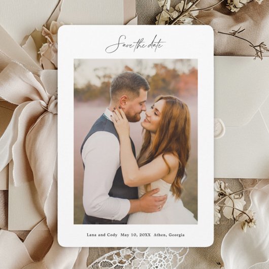Minimale Foto-Hochzeit Save The Date