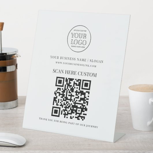 Minimale Geschäftslogo-Scan-QR-Code Sockelschild (In Situ)