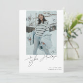 Minimale Graduate Foto Graduation Party Einladung (Stehend Vorderseite)