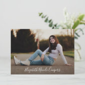 Minimale Graduierungsparty mit Foto Einladung (Stehend Vorderseite)