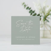 Minimale Größe Grün Skripttypografie Foto Hochzeit Save The Date (Stehend Vorderseite)