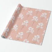 Minimale hellrosa Blume weißes Blumenmuster Geschenkpapier (Ungerollt)