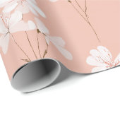 Minimale hellrosa Blume weißes Blumenmuster Geschenkpapier (Rolleneckpunkt)