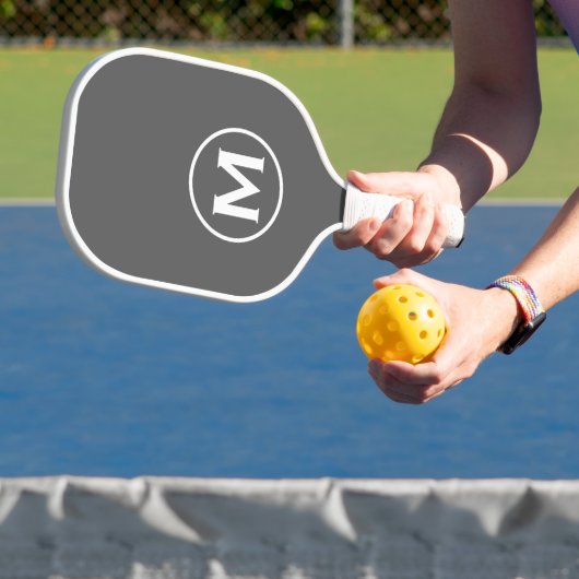 Minimale klassische Monogramm Pickleball Schläger (InSitu)