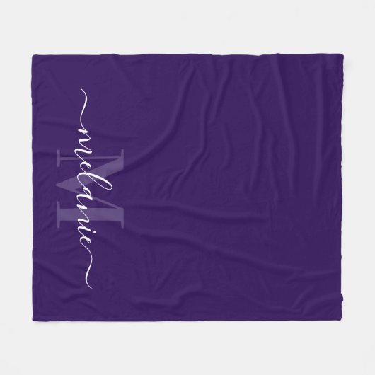 Minimale Lila Monogramm-Kalligrafie Fleece Blanket (Vorderseite (Horizontal))