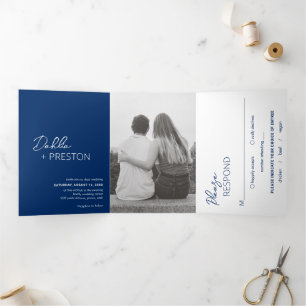Minimale marineblaue moderne Hochzeit Dreifach Gefaltete Einladung