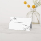 Minimale Minimalistische Schwarz-weiße Branch Leaf Platzkarte (Vorderseite)