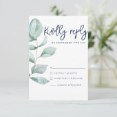 Minimale moderne Eukalyptus Navy Blue Wedding RSVP Karte (Stehend Vorderseite)