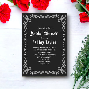 Minimale moderne Floral-Hochzeitstorte in Schwarz Einladung