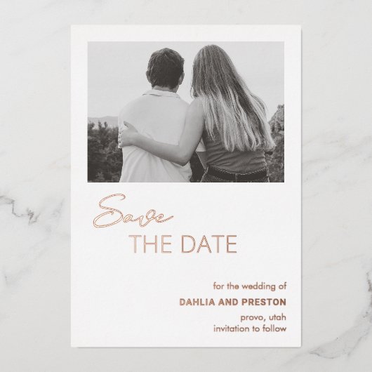 Minimale moderne Hochzeit retten das Datum Folieneinladung (Vorderseite)