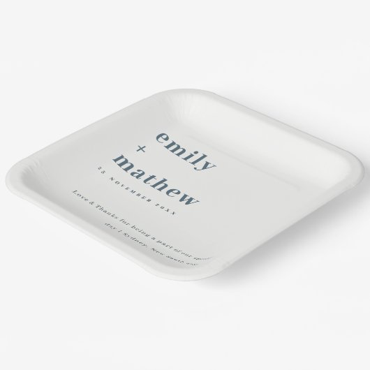 Minimale moderne Navy Gray Blue Typografy Wedding Pappteller (Gewinkelt)