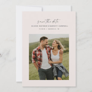 Minimale moderne Schriftart rosafarbenes Foto Save The Date