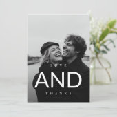 Minimale moderne Schwarze Typografie Foto Hochzeit Dankeskarte (Stehend Vorderseite)