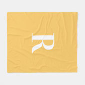 Minimale Monogramm Modernes Gelb Fleecedecke (Vorderseite (Horizontal))