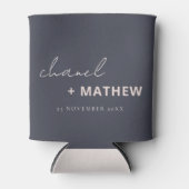 Minimale Navy Blush Black Script Typografy Wedding Dosenkühler (Vorderseite)
