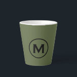 Minimale Olive Green Black Classic Monogramm Milchtasse<br><div class="desc">Einfaches mit Monogramm Design im modernen minimalistischen Stil mit klassischer Blocktypografie in einer olivgrün-schwarzen Farbpalette; ein einfaches, berufliches Design, das leicht mit dem Monogramm-Initial aktualisiert werden kann.</div>