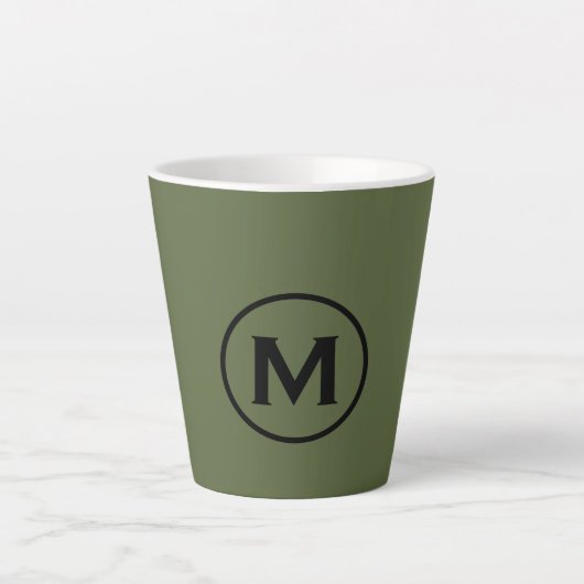 Minimale Olive Green Black Classic Monogramm Milchtasse (Vorderseite)
