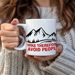 Minimale Outdoor-Berg-Gestaltung Wandern Tasse