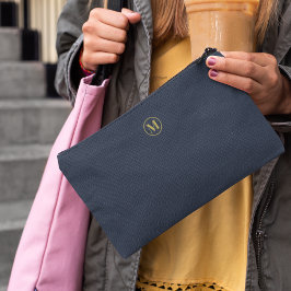 Minimale Sauberkeit des Monogramms für Navy Blue G Zubehörtasche